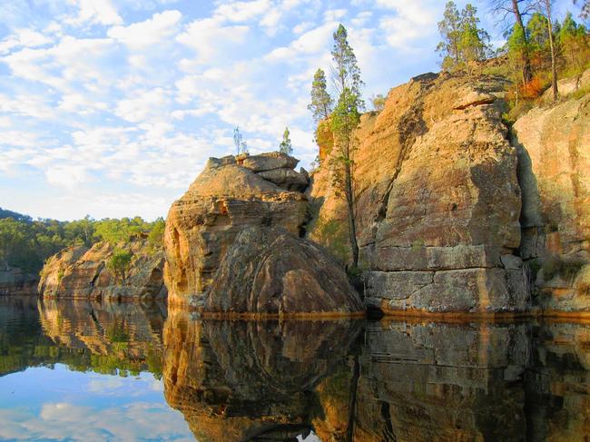 Dunns Swamp in Wollemi National Park where kayaking is king.