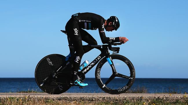 MALLORCA, SPAIN - JANUARY 12: Chris Froome of Great Britain and Team Sky trains on his time tiral bike during a media day at a Team Sky Training Camp on January 12, 2016 in Mallorca, Spain. (Photo by Bryn Lennon/Getty Images)