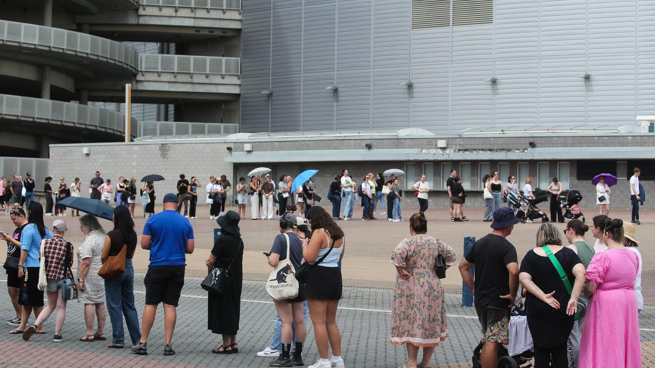 STaylor Swift fans are seen lining up for hours to get merchandise before the next concert, at the Homebush Stadium in Sydney. Picture: NCA NewsWire / Gaye Gerard