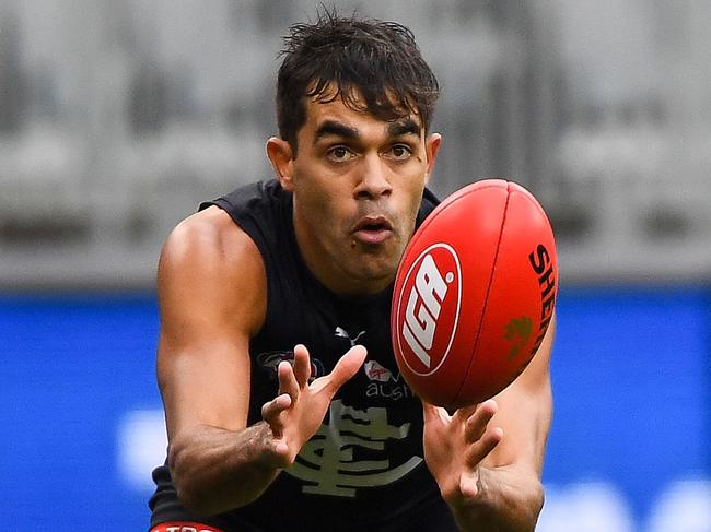 PERTH, AUSTRALIA - AUGUST 09: Jack Martin of the Blues marks the ball during the 2020 AFL Round 11 match between the West Coast Eagles and the Carlton Blues at Optus Stadium on August 09, 2020 in Perth, Australia. (Photo by Daniel Carson/AFL Photos via Getty Images)