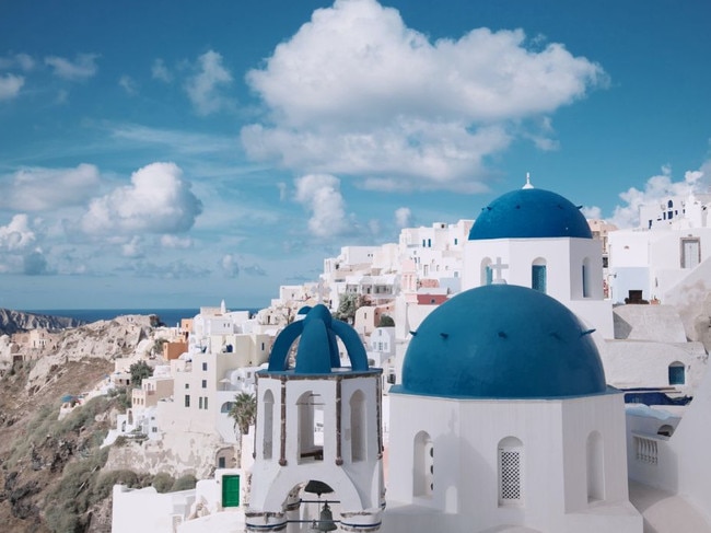 Book your next flight to Greece with 10 per cent off. Image: Pexels