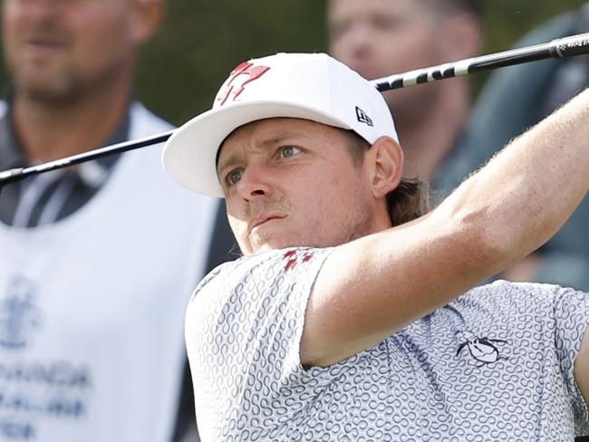 MELBOURNE, AUSTRALIA - NOVEMBER 28: Cameron Smith of Australia tees off on the 15th hole on day one of the ISPS Handa Australian Open 2024 at Victoria Golf Club on November 28, 2024 in Melbourne, Australia. (Photo by Darrian Traynor/Getty Images)