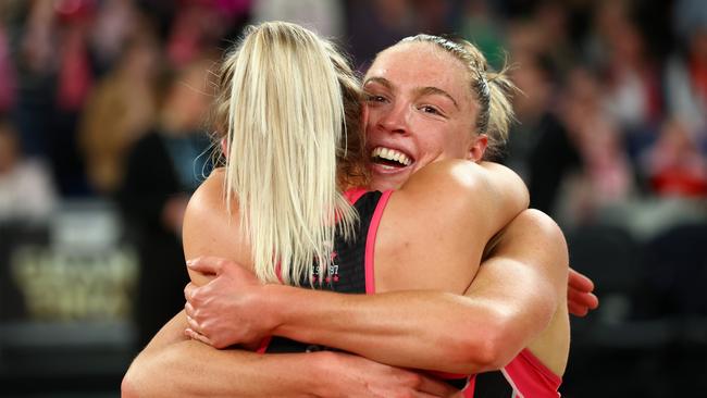 Hannah Petty celebrates victory with Tayla Williams. Picture: Getty Images