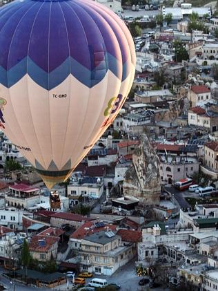 Peak Tourist Season Begins in Turkey's Famous Cappadocia Region