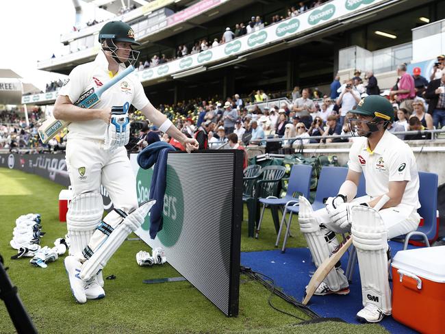 (L-R) Steve Smith and Travis Head talk before walking out to bat during day one of the first Ashes Test. Picture: Ryan Pierse/Getty Images