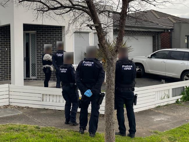 VIPER detectives raid a home in Epping.