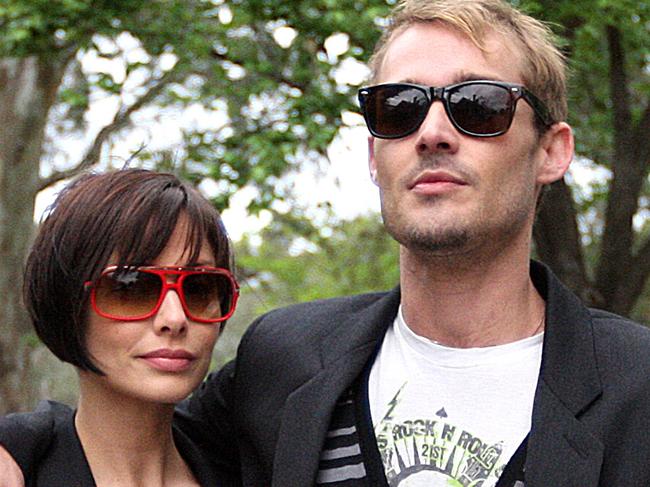Johns, Imbruglia spill on shock split