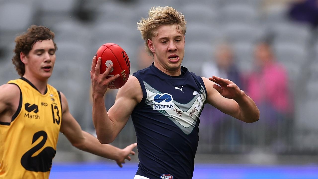 <!DOCTYPE html PUBLIC "-//W3C//DTD HTML 4.0 Transitional//EN" "http://www.w3.org/TR/REC-html40/loose.dtd"><html><body><p>Jesse Dattoli is off to the Swans. (Photo by Paul Kane/AFL Photos/via Getty Images)</p></body></html>