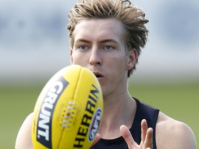 MELBOURNE, AUSTRALIA - NOVEMBER 06: Will Setterfield takes part during a Carlton Blues AFL training session at Ikon Park on November 06, 2019 in Melbourne, Australia. (Photo by Darrian Traynor/Getty Images)