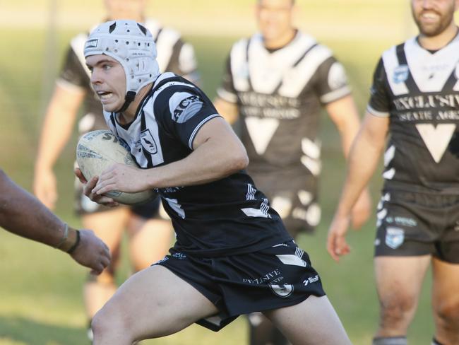 Picton winger Jack Lindsell scored one of three Picton tries. Picture: Warren Gannon Photography