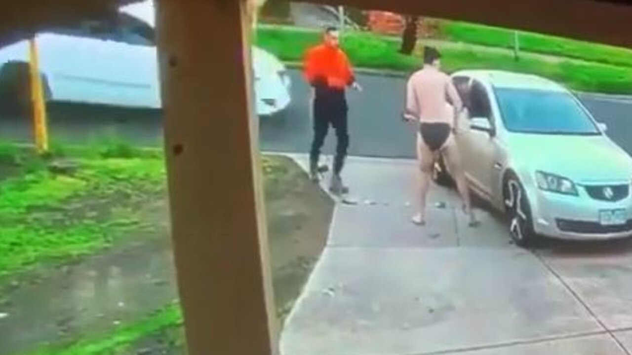 Video Shows Tradie And His Mate Fending Off Robber After Failed Home Invasion In Keilor 