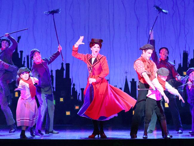 Stefanie Jones as Mary Poppins and Jack Chambers as Bert, Mary Poppins at QPAC South Brisbane, on Tuesday 24th October 2022 - Photo Steve Pohlner