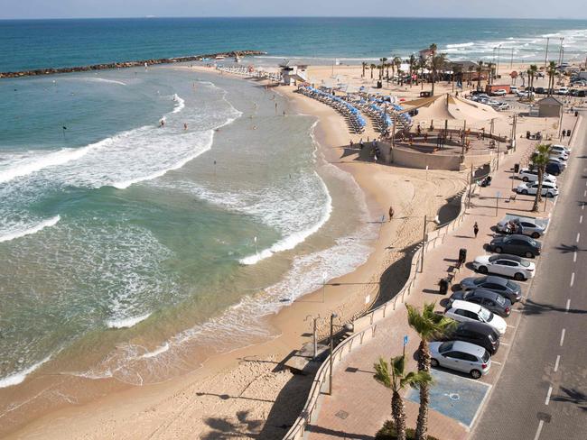 A picture taken on July 8, 2016, shows a beach in the Israeli coastal city of Netanya. Aircraft debris believed to have come from the EgyptAir crash in May has washed up on a beach in Netanya, an official in the Israeli premier's office said. French and Egyptian experts are still investigating the cause of the May 19 crash of the Airbus A320 which went down in the eastern Mediterranean on a flight from Paris to Cairo, killing all 66 people on board. / AFP PHOTO / JACK GUEZ