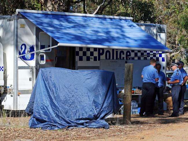 Western Australian police at the scene of the crime. Picture: Justin Benson-Cooper / The West Australian