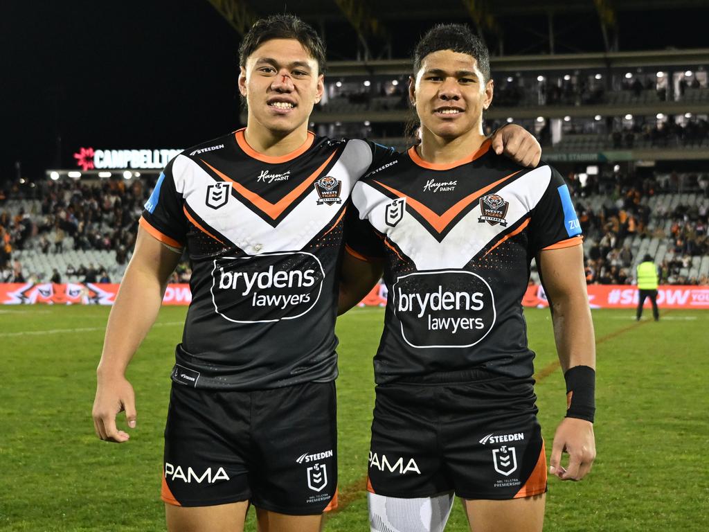 Luke and Kit Laulilii have decided to pool the money to help their parents. Picture: NRL Imagery