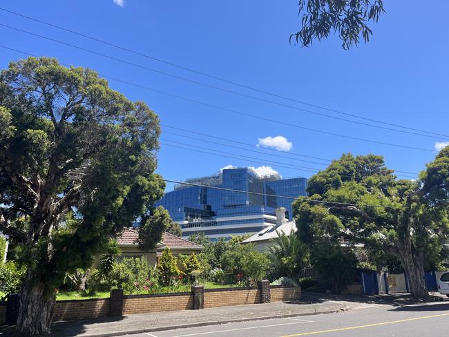 The private facility would face the new public hospital and “overshadow” a number of Footscray homes. Picture: Nilsson Jones