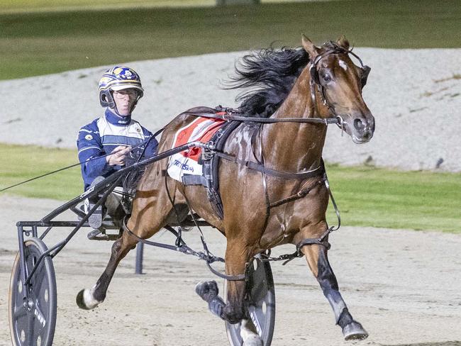 Race 4: Melton Park, Saturday 23-3-2024 IRT Shakamaker 2yo Classic Winner: The Highlight Reel (1) Trainer: Clayton Tonkin; Driver: Mark Pitt Race Distance: 1,720 metres, Mile Rate: 1.56.0 photography: Stuart McCormick