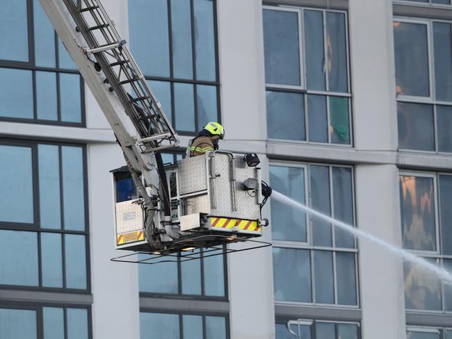 MELBOURNE, AUSTRALIA - NewsWire Photos MAY 06 2021: Firefighters at the scene of a factory fire in South Melbourne . Picture: NCA NewsWire / David Crosling