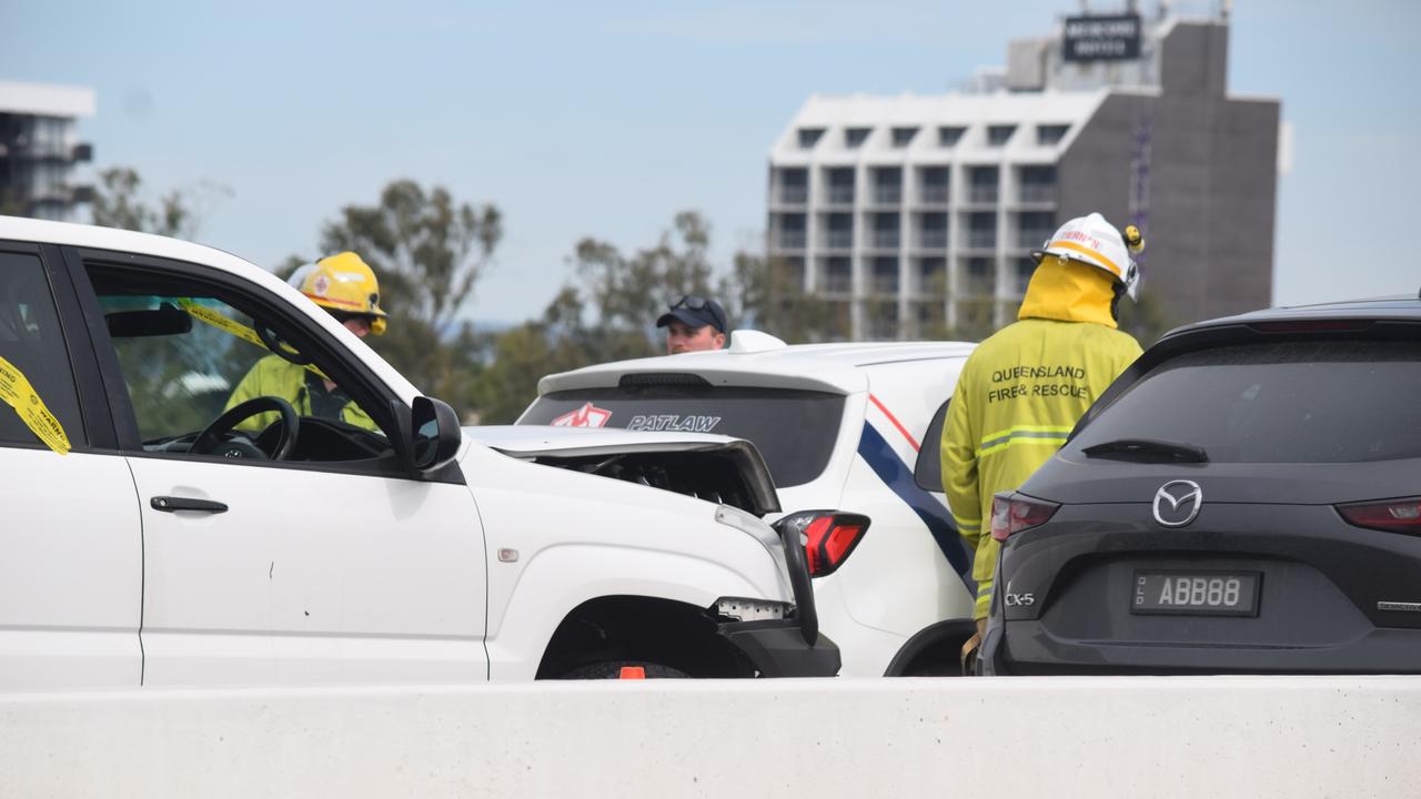 Four vehicle accident on Rockhampton bridge