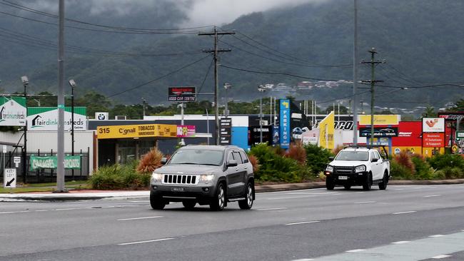 Traffic on Mulgrave Road at Westcourt. Picture: Brendan Radke