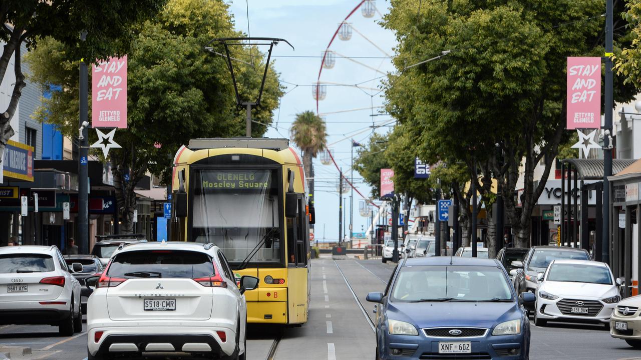 DECEMBER 8, 2021: Jetty Road, Glenelg. Picture: Brenton Edwards