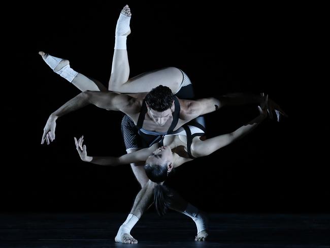 Review The Australian Ballets Faster Brings Together Athleticism And