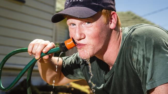 Severe storms incoming as region swelters through heat