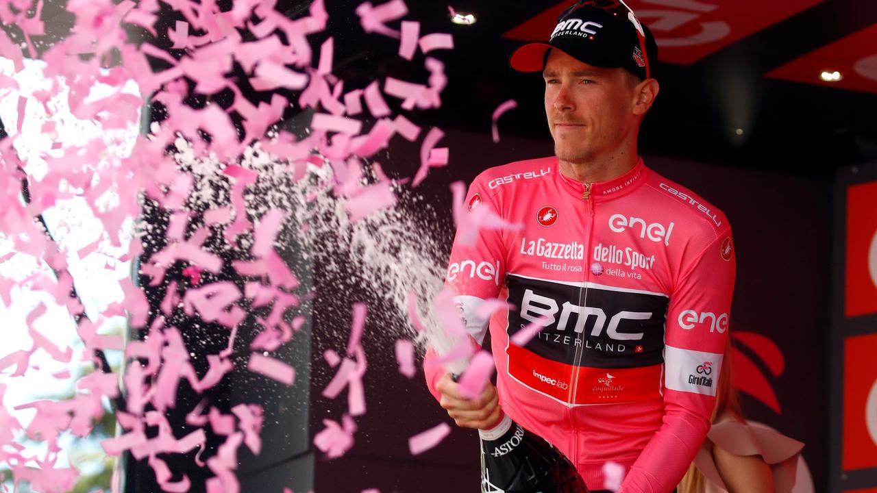 Giro d’Italia: Aussie star Rohan Dennis holds onto overall lead as ...