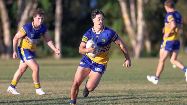 Tyrone Harding was in the thick of the action for Mullum. Picture: DC Sports Photography