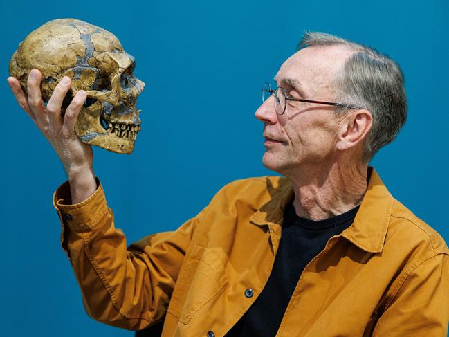 LEIPZIG, GERMANY - OCTOBER 03: Svante Paabo, Director of the Max Planck Institute for Evolutionary Anthropology, with a model of a Neanderthal skeleton after a press conference after he won the Nobel Prize in Physiology or Medicine on October 3, 2022 in Leipzig, Germany. Paeaebo is being recognized for his pioneering work in decoding the genome of Neanderthals and proving a genetic link to modern humans. (Photo by Jens Schlueter/Getty Images) *** BESTPIX ***