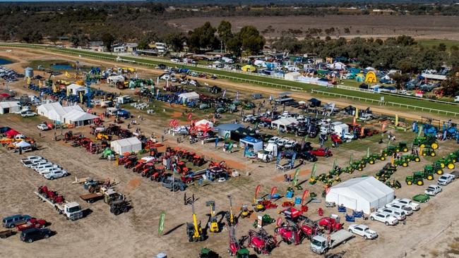 More than 1000 people turned out for the annual Mildura Field Days.