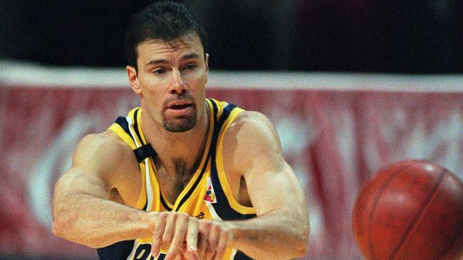 Rodger Smith playing for the Brisbane Bullets in 1997.