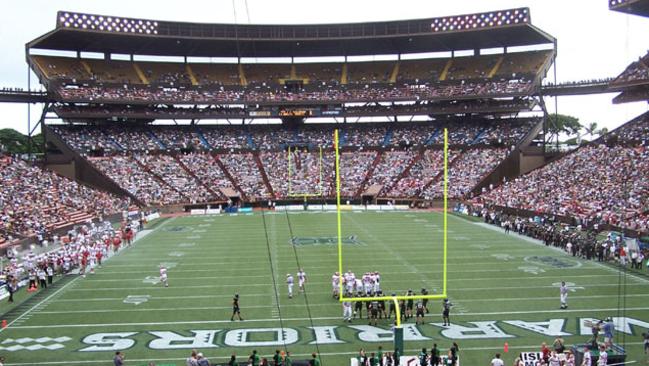 NRL and clubs in talks to take matches to Hawaii.