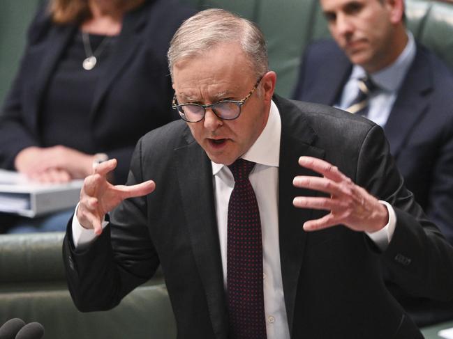 CANBERRA, AUSTRALIA, NewsWire Photos. NOVEMBER 15, 2023: The Prime Minister, Anthony Albanese during Question Time at Parliament House in Canberra. Picture: NCA NewsWire / Martin Ollman