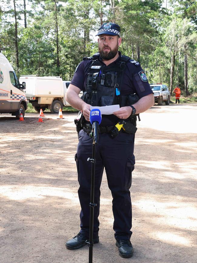 Senior Constable Matthew Baker updates the media as Police and SES conduct a search in Good Night Scrub National Park looking for the missing 17 year old Pheobe Bishop. Pics Adam Head