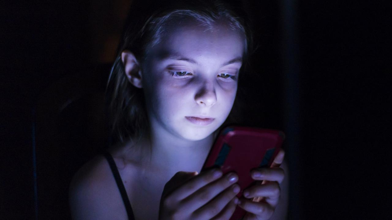 Technology Addiction Teens Treated For Dependency On Phones Social Media Daily Telegraph 