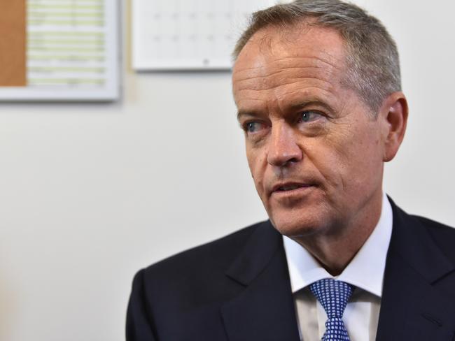 Federal Opposition Leader Bill Shorten is seen during a visit to the Ashwood Medical Group in Ashburton, Melbourne, March 25, 2019. Shorten has announced Labor's commitment to end the Medicare freeze in the first 50 days of government if elected in the 2019 federal election. (AAP Image/James Ross) NO ARCHIVING