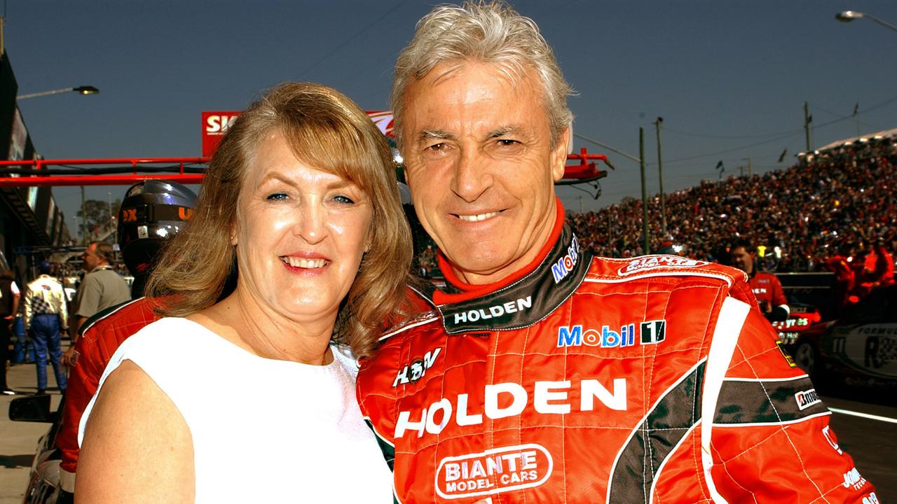 Australian motor racing great Peter Brock with his then wife Bev. AFP PHOTO/John MORRIS