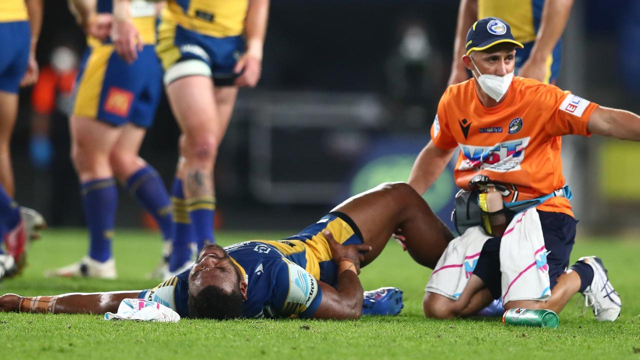 A suspected MCL injury forced Maika Sivo, Parramatta’s leading tryscorer this season, from the field. (Photo by Chris Hyde/Getty Images)