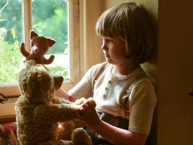 Will Tilston’s Christopher becomes a reluctant celebrity in Goodbye Christopher Robin. Picture: David Appleby/Fox Searchlight Pictures