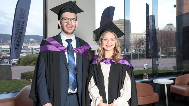 Andonny Papastamatis and Isabelle Reardon, graduating with a Bachelor of medical research. Picture: Mireille Merlet