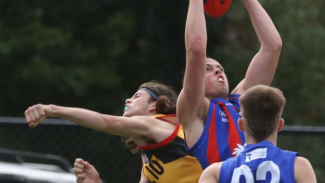 Hannin Mundy takes a strong mark in his Oakleigh Chargers days. Picture: Stuart Milligan