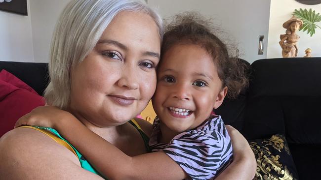 Bendigo mother of two Vanessa Makoni with her daughter Haizel, 3. Picture: Zizi Averill