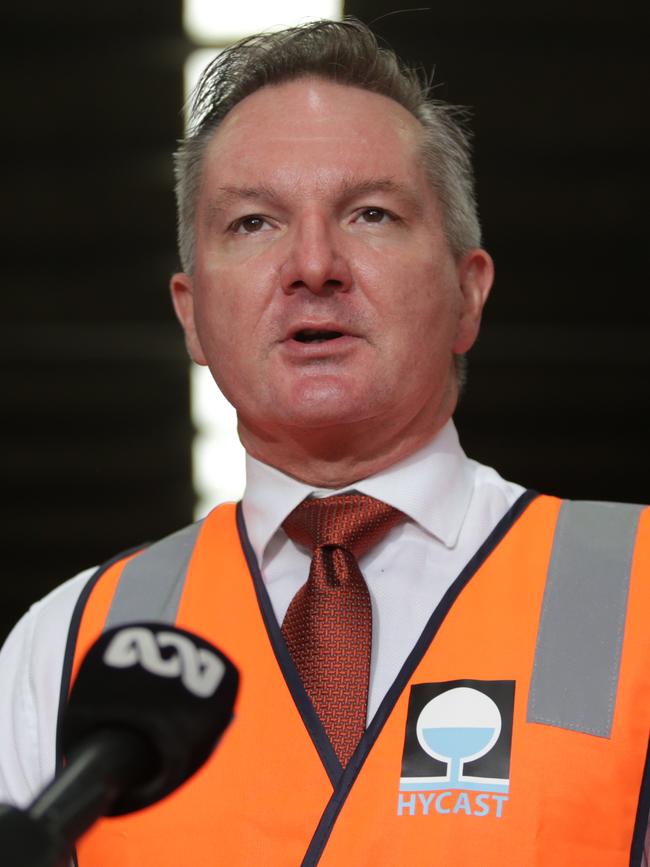 Energy Minister Chris Bowen says a renewable grid is the best way for Australia to reach net-zero carbon emissions and lower energy bills. Picture: Christian Gilles / NewsWire