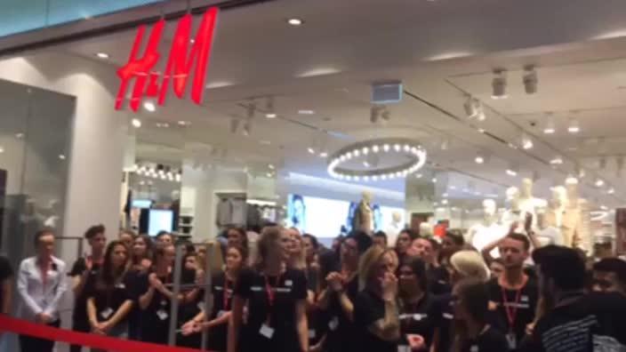 Thousands queue at H&M opening