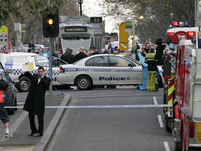 Emergency crews on the scene in King St on 18 Jun 2007 after Hudson’s shooting rampage.