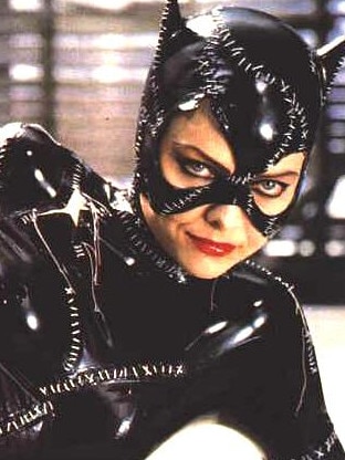 Michelle Pfeiffer played catwoman in <i>Batman Returns</i>.