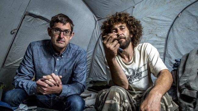 Picture shows_Louis Theroux with Nate Walsh, a heroin user who lives in a tent on the banks on the Ohio river.