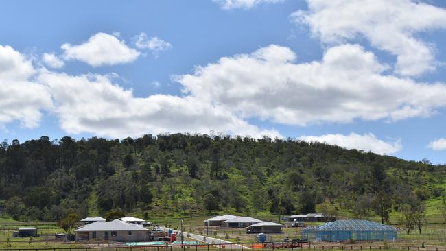 Plainland Meadows estate nears completion. Photo: Hugh Suffell