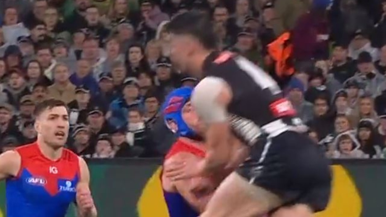 Screengrabs of Angus Brayshaw of the Demons is being cleaned up by Brayden Maynard of the Magpies during the qualifying final between Collingwood and Melbourne at the MCG&gt;Fox Sport
